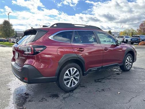 2025 Subaru Outback Premium