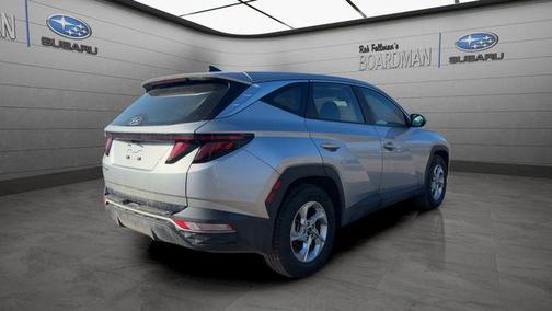 2023 Hyundai TUCSON SE