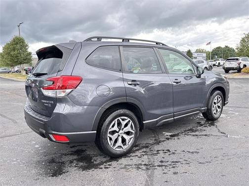 2022 Subaru Forester Premium