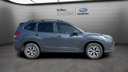 Magnetite Gray Metallic 2024 Subaru Forester Premium