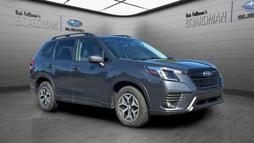Magnetite Gray Metallic 2024 Subaru Forester Premium