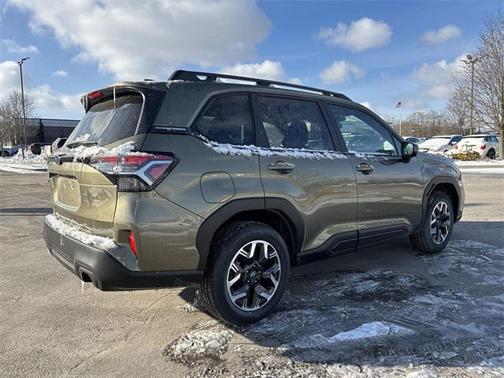 2025 Subaru Forester Premium