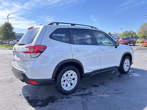 2022 Subaru Forester Base