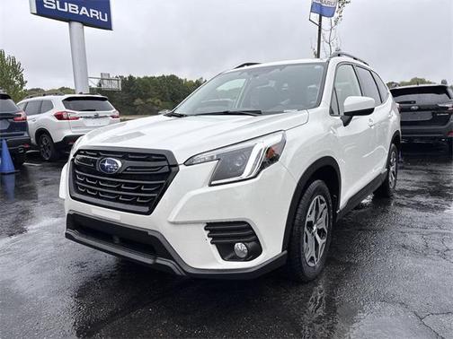 2023 Subaru Forester Premium
