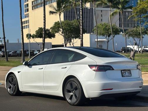 2023 Tesla Model 3 Standard Range