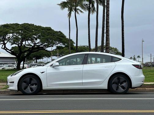 2018 Tesla Model 3 Mid Range