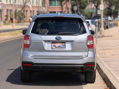 Ice Silver Metallic 2016 Subaru Forester 2.5i Touring
