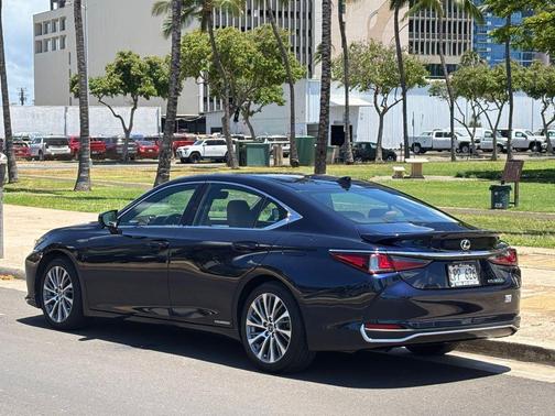 Nightfall Mica 2021 Lexus ES 300h Base