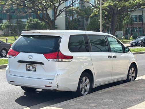 2013 Toyota Sienna SE