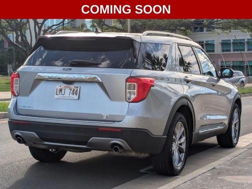 Silver Metallic 2022 Ford Explorer Limited