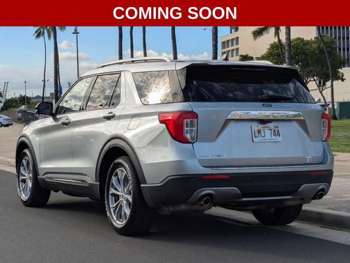 Silver Metallic 2022 Ford Explorer Limited