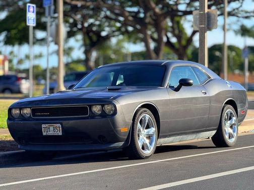 2013 Dodge Challenger SXT