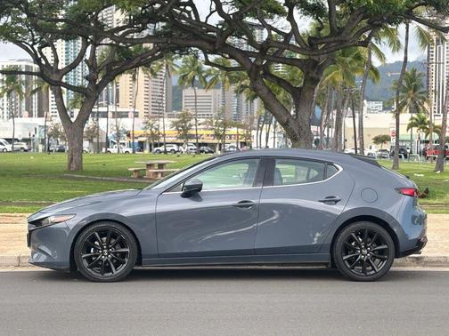 2020 Mazda Mazda3 FWD w/Premium Package