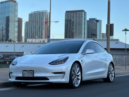 2018 Tesla Model 3 Long Range