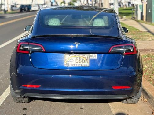 2018 Tesla Model 3 Mid Range