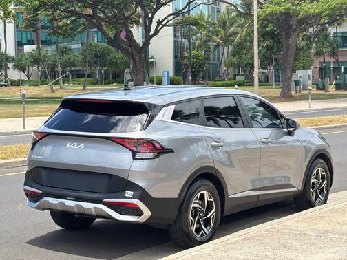 Steel Gray 2024 Kia Niro Touring
