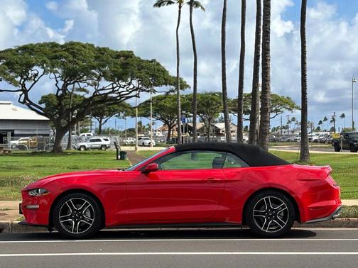 2022 Ford Mustang EcoBoost Premium