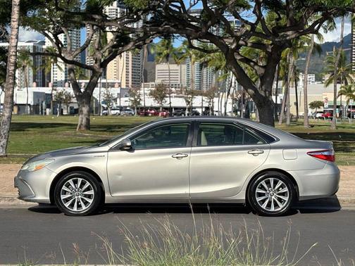 2015 Toyota Camry Hybrid XLE