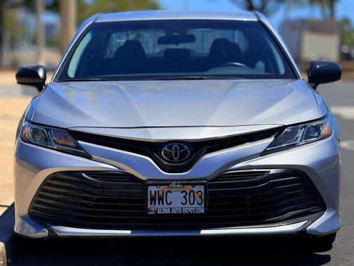2019 Toyota Camry LE