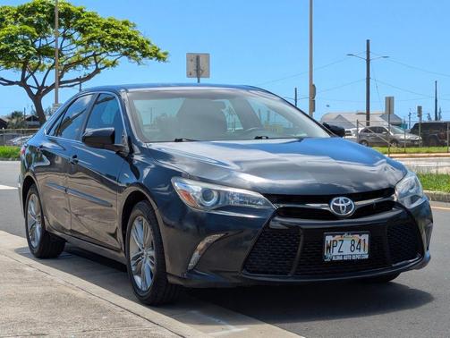 Cosmic Gray Mica 2017 Toyota Camry SE