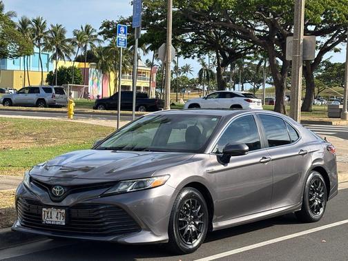 Predawn Gray Mica 2019 Toyota Camry Hybrid LE