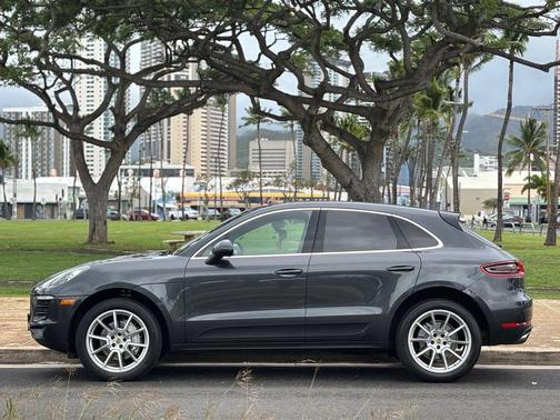 2017 Porsche Macan S