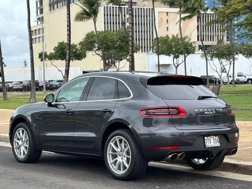 2017 Porsche Macan S