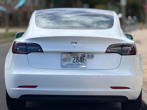 2019 Tesla Model 3 Standard Range Plus