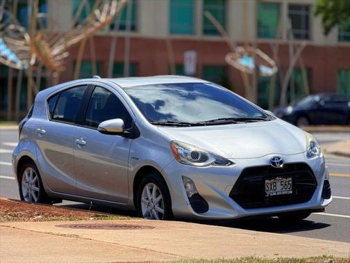 2016 Toyota Prius c Two