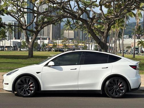 Pearl White Multi-Coat 2021 Tesla Model Y Performance Dual Motor All-Wheel Drive