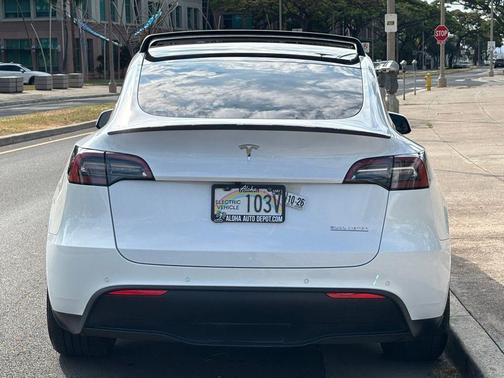 Pearl White Multi-Coat 2021 Tesla Model Y Performance Dual Motor All-Wheel Drive