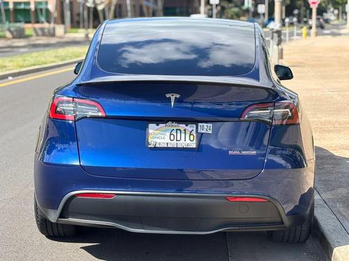 2022 Tesla Model Y Performance Dual Motor All-Wheel Drive