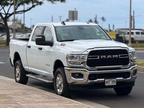 Bright White Clearcoat 2024 RAM 2500 Big Horn Crew Cab 4x4 6'4' Box