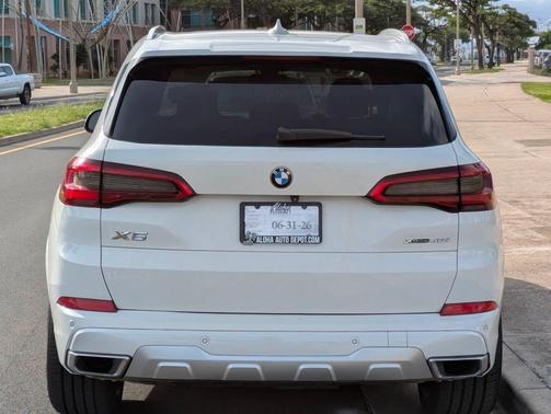 Alpine White 2019 BMW X5 xDrive40i
