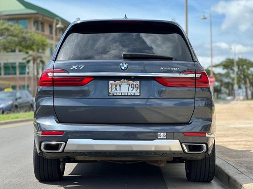 Arctic Gray Metallic 2020 BMW X7 xDrive40i