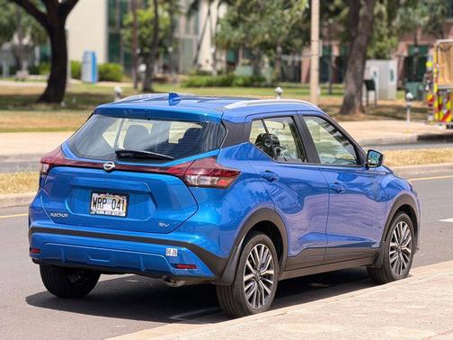 Electric Blue Metallic 2022 Nissan Kicks SV