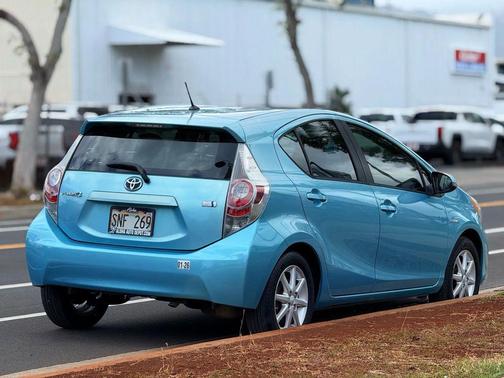 2014 Toyota Prius c Four