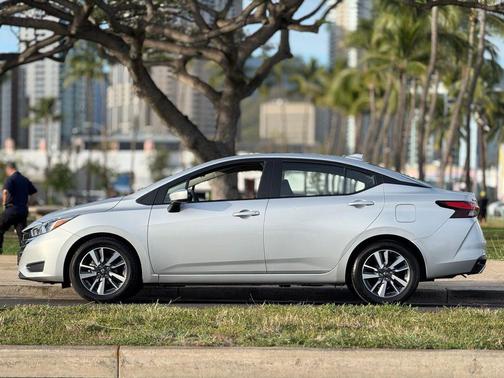 2023 Nissan Versa 1.6 SV