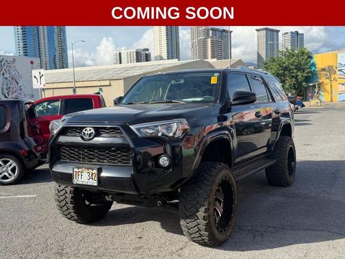 Midnight Black Metallic 2017 Toyota 4Runner SR5