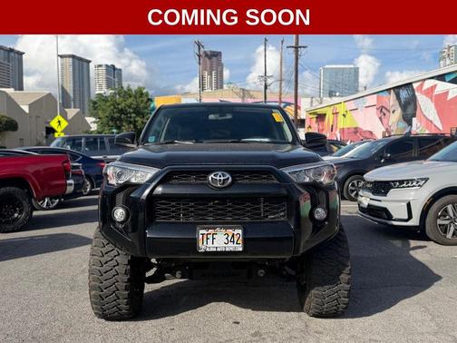 Midnight Black Metallic 2017 Toyota 4Runner SR5