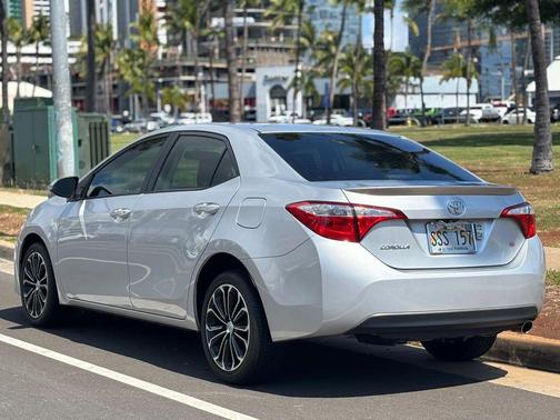 2015 Toyota Corolla LE Premium