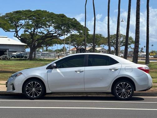 2015 Toyota Corolla LE Premium