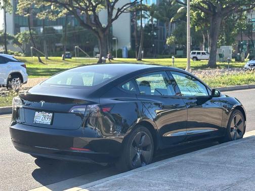 2023 Tesla Model 3 Standard Range