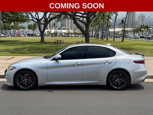 Silverstone Gray Metallic 2018 Alfa Romeo Giulia Ti Sport