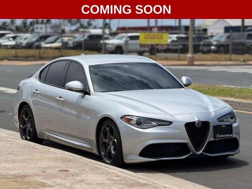 Silverstone Gray Metallic 2018 Alfa Romeo Giulia Ti Sport