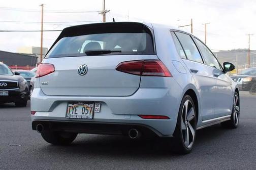 Photo 5 of 24 of 2018 Volkswagen Golf GTI 2.0T S 4-Door