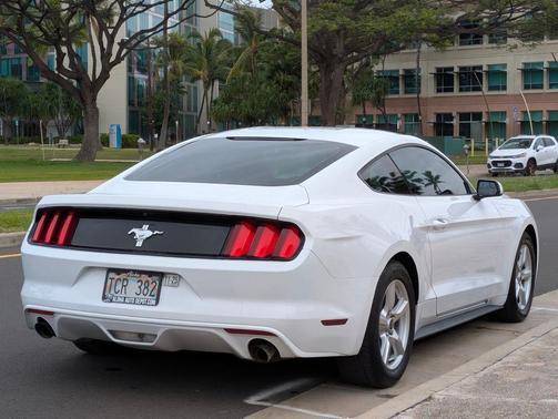 2017 Ford Mustang V6