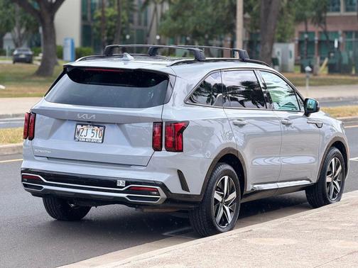 Wolf Gray 2023 Kia Sorento EX