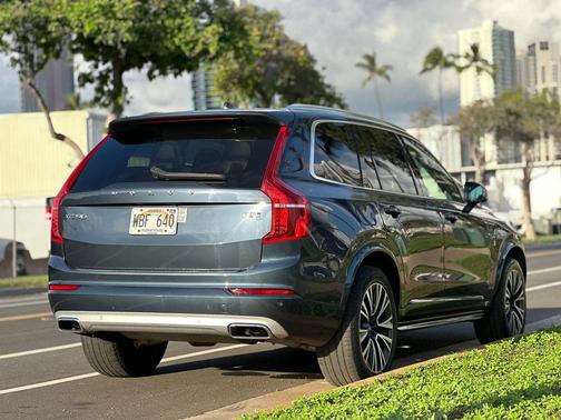 2020 Volvo XC90 T5 Momentum