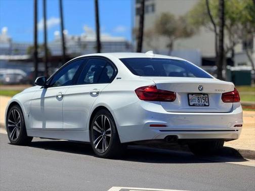2018 BMW 330e iPerformance